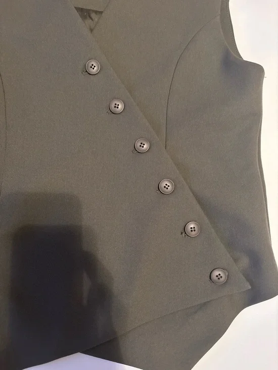 Sleeveless Asymmetric Button Front Top - Olive - Picture 5 of 8